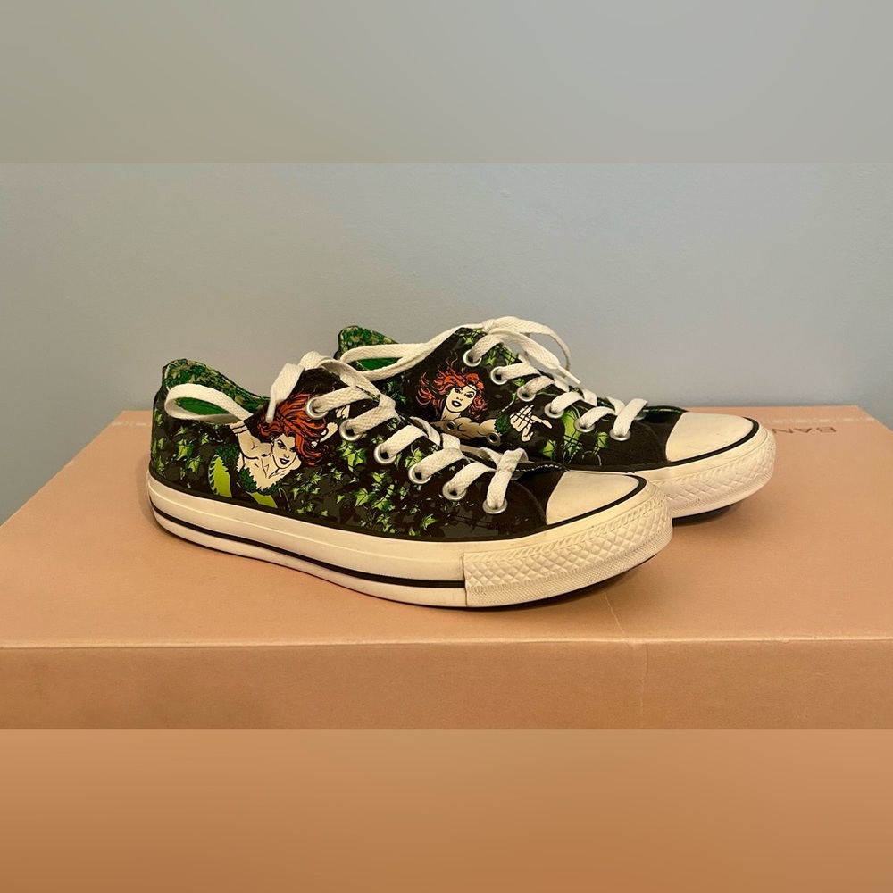 Poison Ivy Converse All Star Sneakers Men’s Size 6 Women’s Size 8 EUC